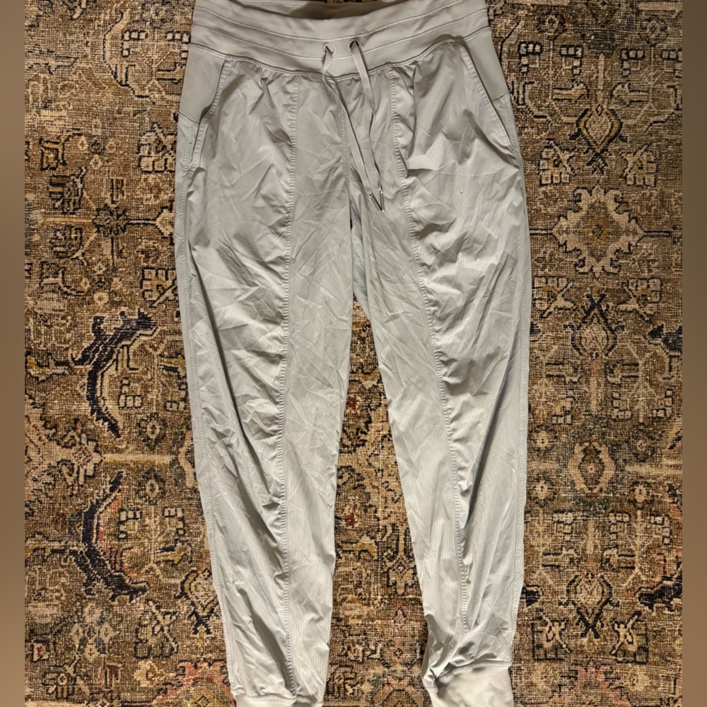 Lululemon dance studio joggers